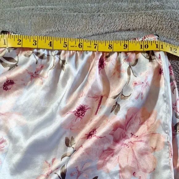 3 Piece Plus size Floral Satin Kimono Robe, Shirt and Shorts - Picture 7 of 10